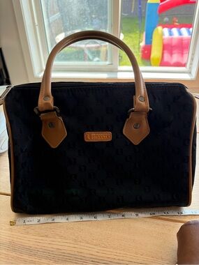 DaVinci Black and Tan Structured Satchel